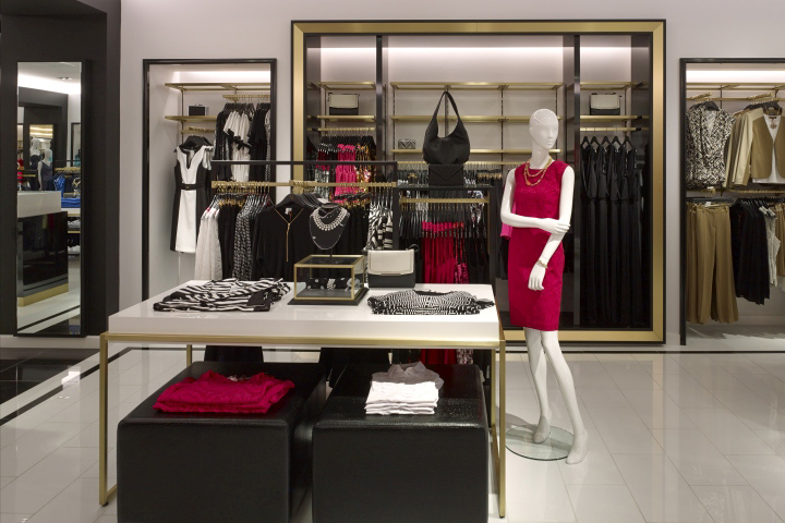 Melanie Lyne store at Rockland Centre (Montreal, Quebec)