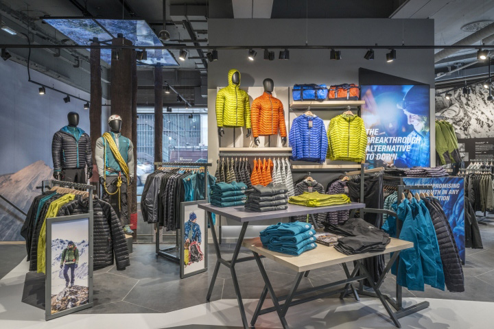 The-North-Face-Flagship-Store-by-Green-Room-London-UK