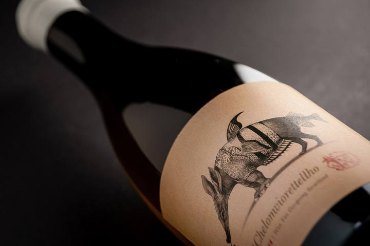 Die-Kreatuur-De-Kleine-Wijn-Koop-Packaging-by-Fanakalo