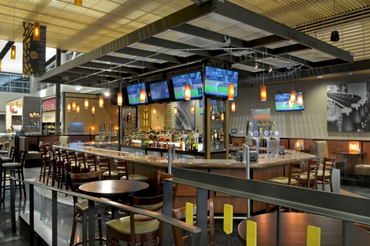 Gordon-Biersch-Brewery-Restaurant-by-Studio-H2G-Detroit-Michigan-05