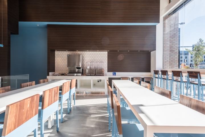 Mainland-Poke-by-Abramson-Teiger-Architects-Glendale-California08