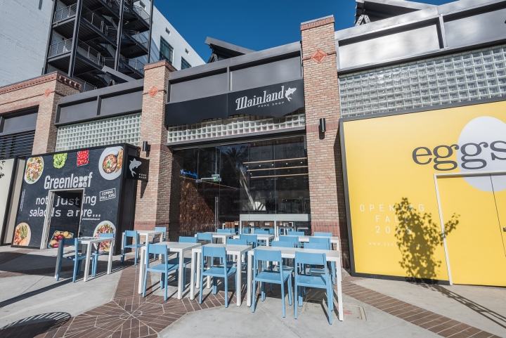 Mainland-Poke-by-Abramson-Teiger-Architects-Glendale-California13