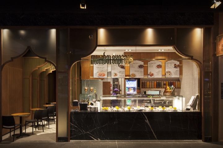 MUMBAI-EXPRESS-Indian-Restaurant-by-StudioMKZ-Sydney-Australia