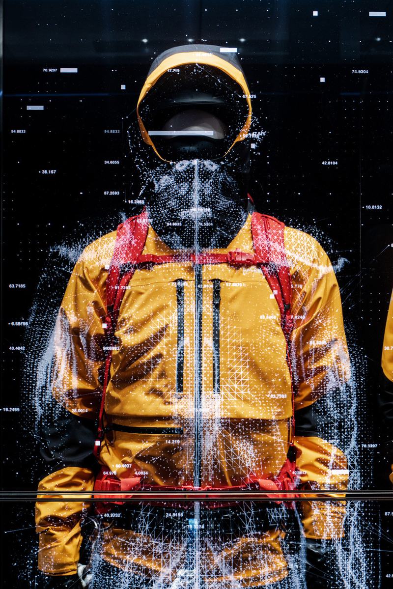 The North Face的FUTURELIGHT全新防水透气面料体验店，科技感满满– 米 
